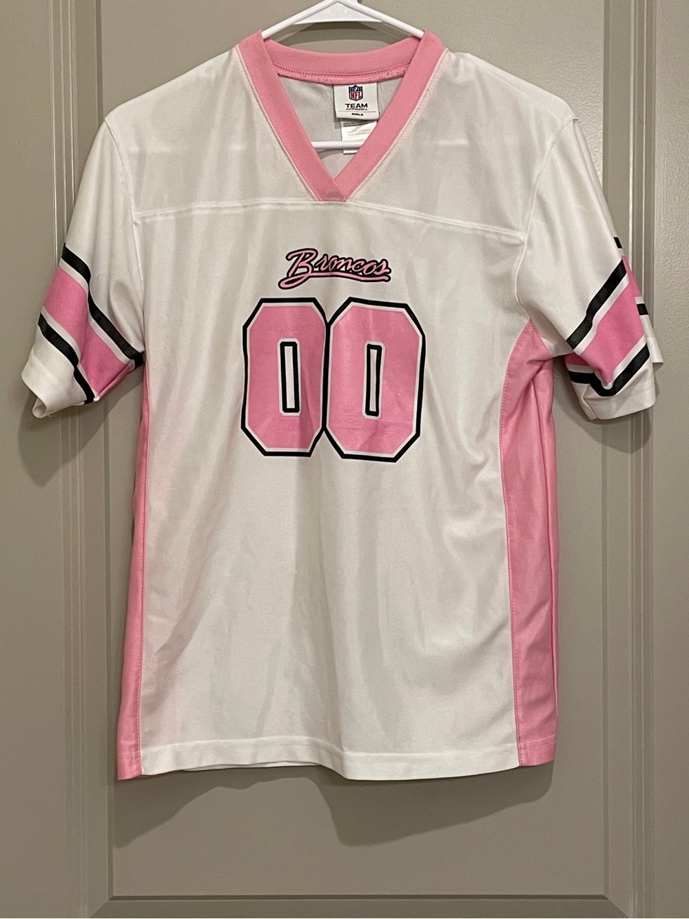 Broncos Kids' White & Pink Team Jersey XL